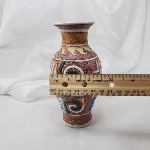 VTG Sandstone Textured Vase 6" Hand Painted Southwest Design Cream, Tan & blue - Picture 9 of 10
